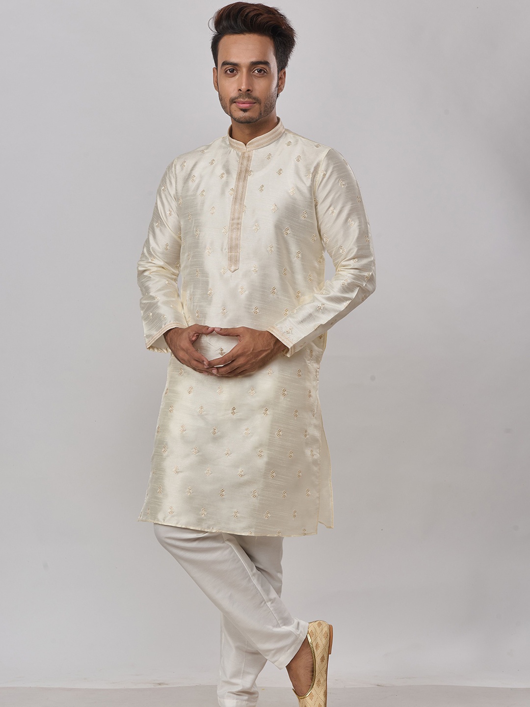

KHAAS Men Ethnic Motifs Kurta, Cream
