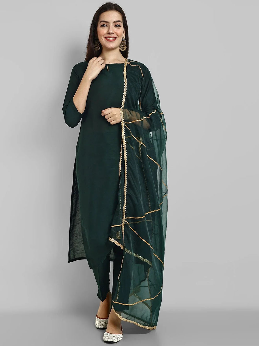 

Mera Rang g Boat Neck Straight Kurta With Trousers And Dupatta, Green