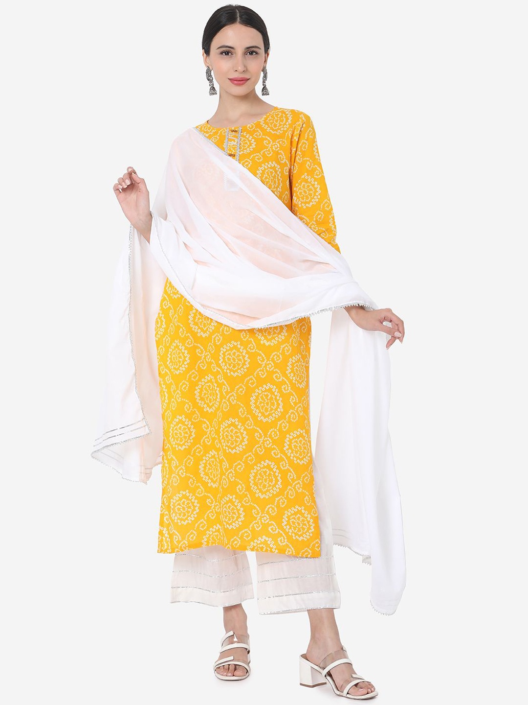 

DIVASTRI Women Bandhani Printed Regular Pure Cotton Kurta with Trousers & With Dupatta, Yellow