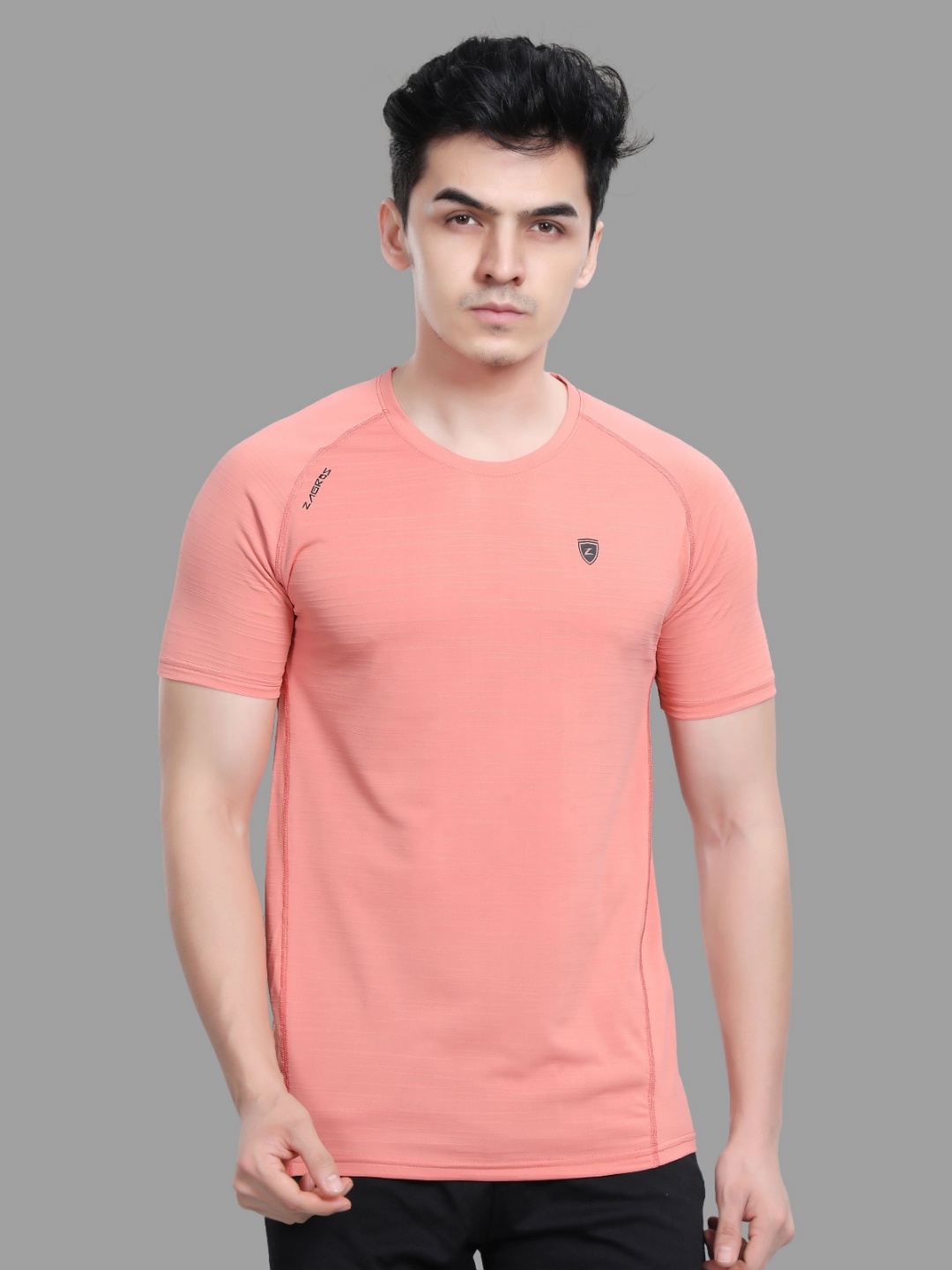 

Z Zagros Men High Neck Pockets T-shirt, Peach
