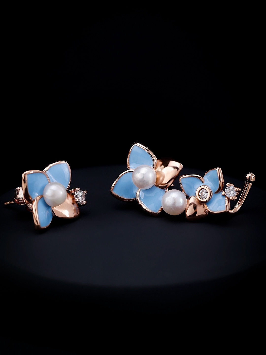 

DIAVO Contemporary Studs Earrings, Copper