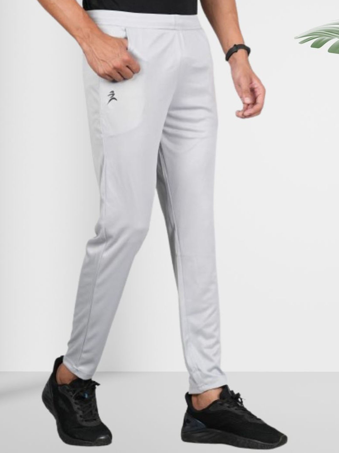 

FICKA Men Track Pants, Silver