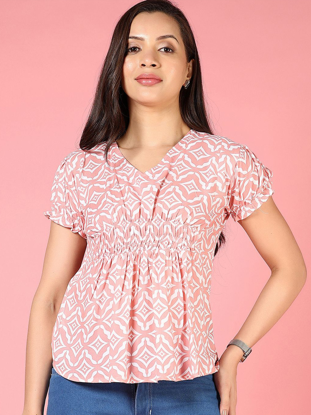 

V-Mart Geometric Print Top, Peach