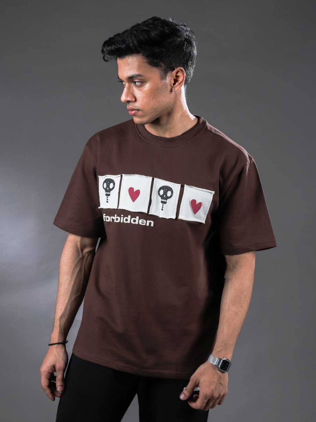 

The Forbidden Fruit Men Applique T-shirt, Coffee brown