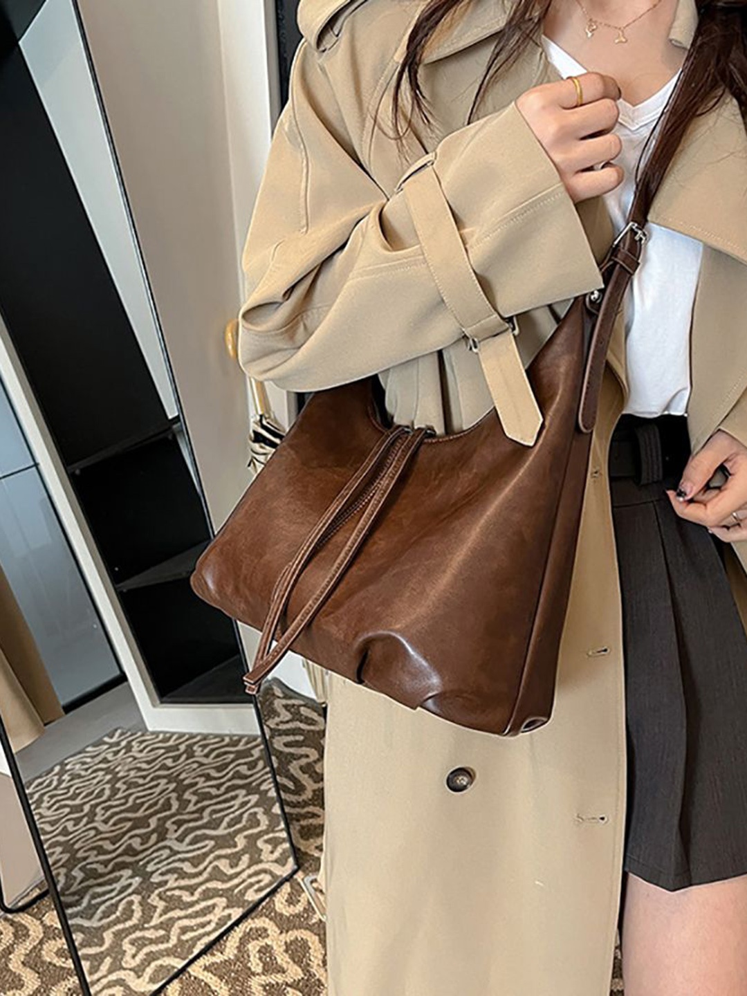 

StyleCast x Revolte PU Bucket Shoulder Bag, Brown