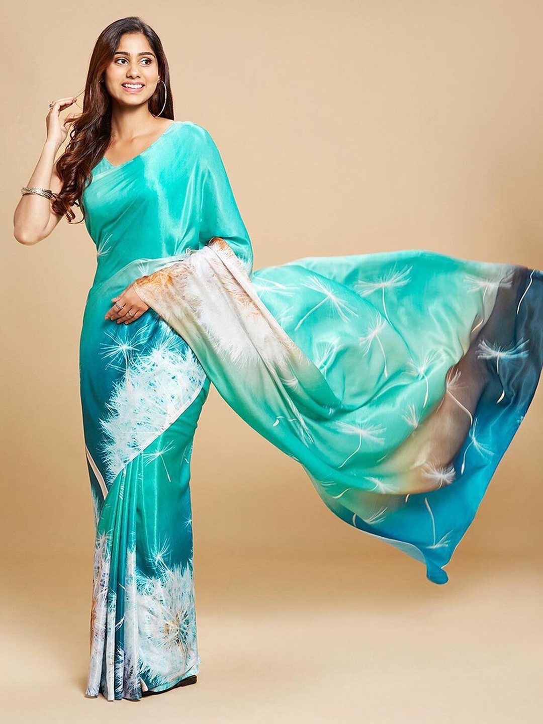 

DIVASTRI Pure Crepe Saree, Turquoise blue