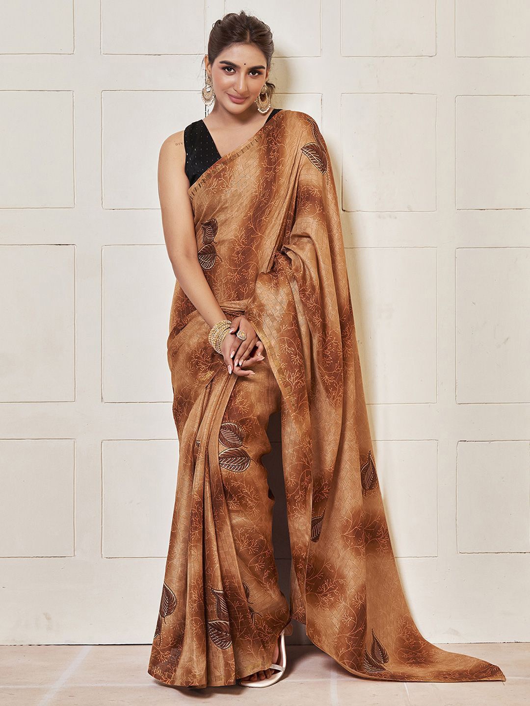 

DIVASTRI Floral Zari Silk Blend Ready to Wear Maheshwari Saree, Brown