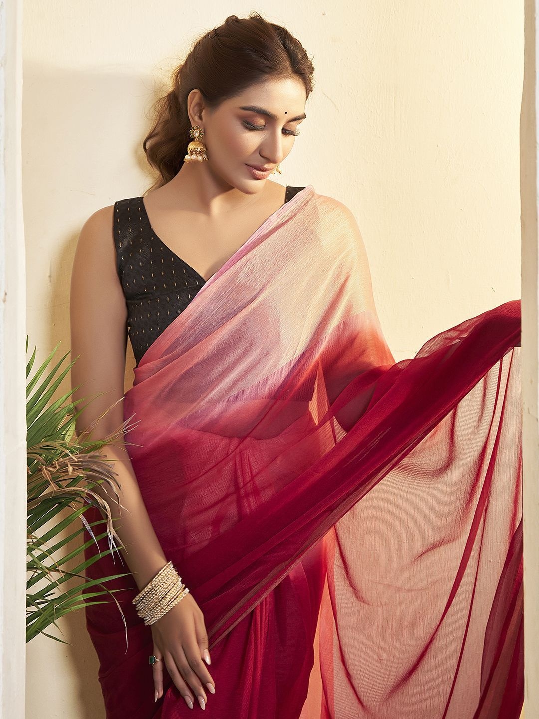 

DIVASTRI Ombre Zari Pure Chiffon Ready to Wear Saree, Pink