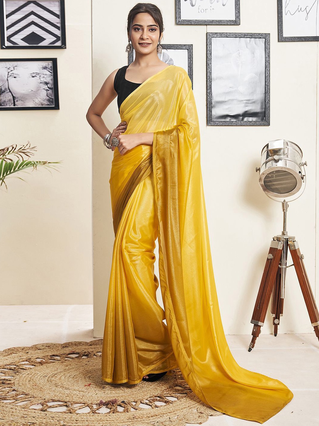 

DIVASTRI Ombre Pure Georgette Ready to Wear Saree, Yellow