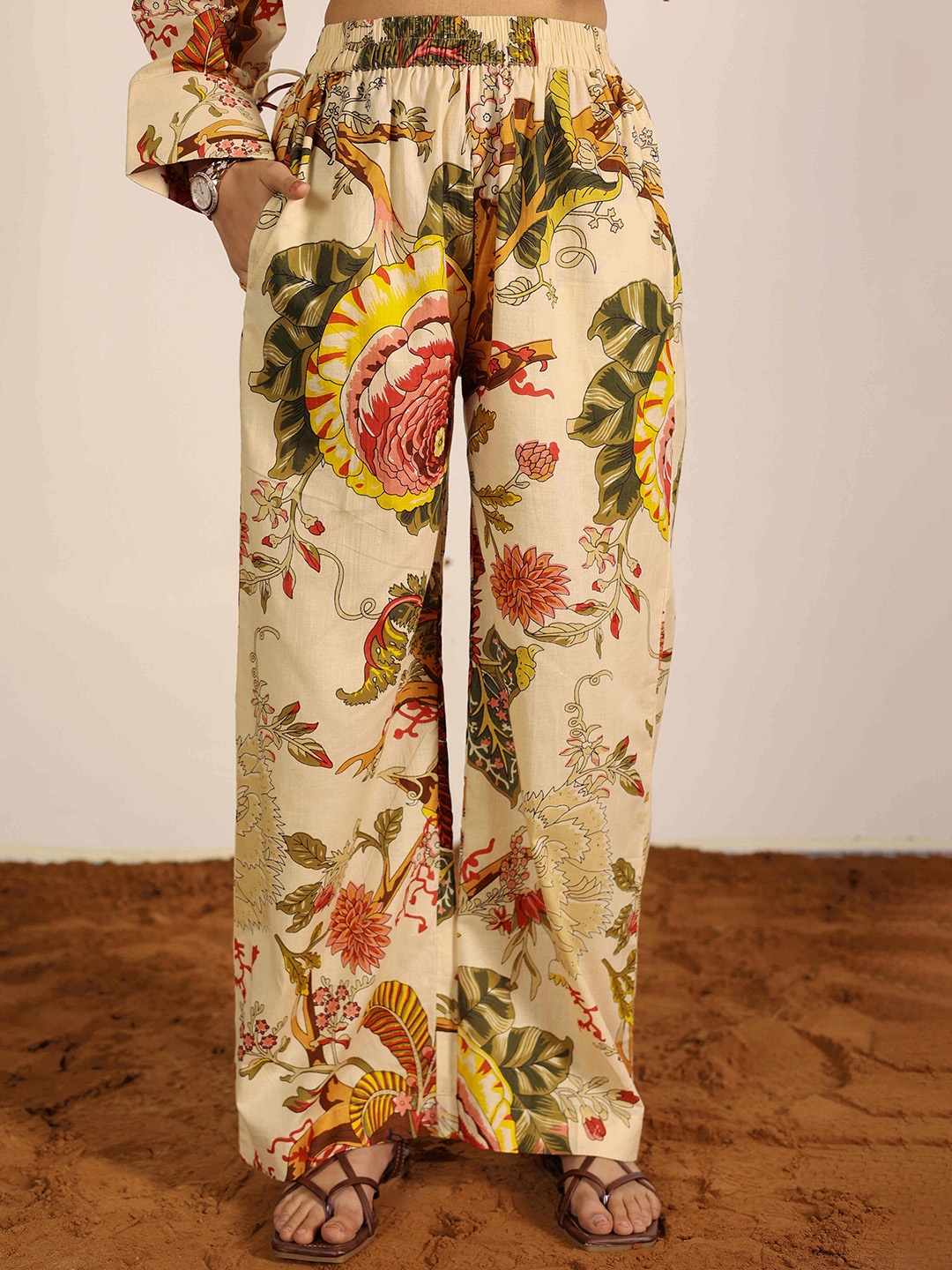 

KAORI BY SHREYA AGARWAL Women Floral Printed High-Rise Trousers, Beige