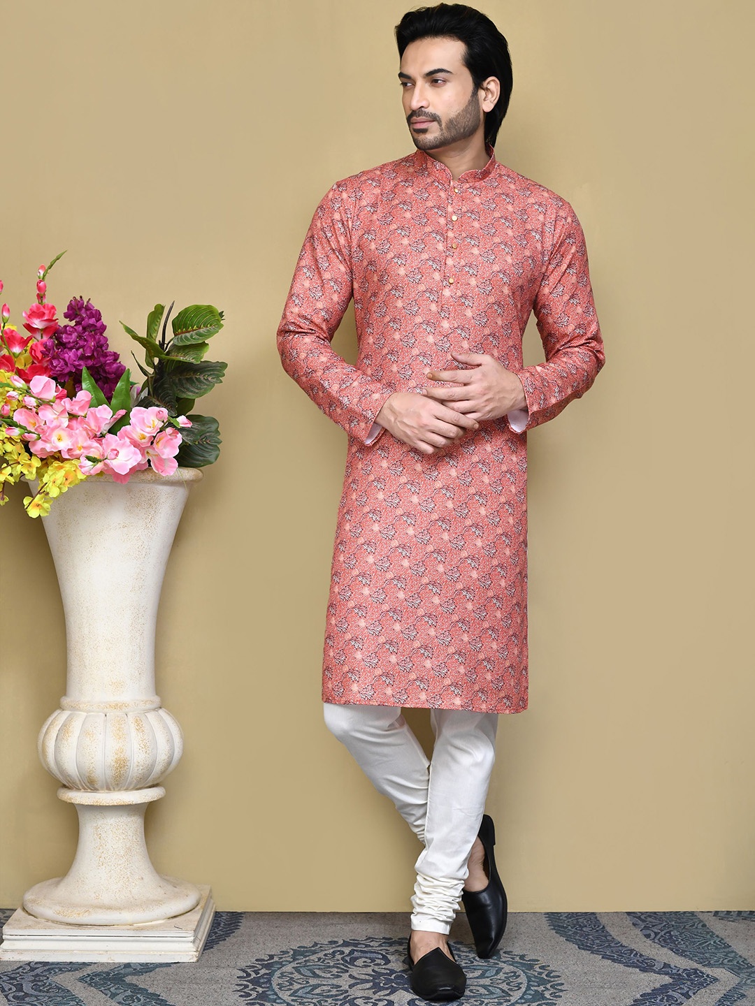 

RANAK Men Floral Embroidered Regular Kurta with Pyjamas, Multi