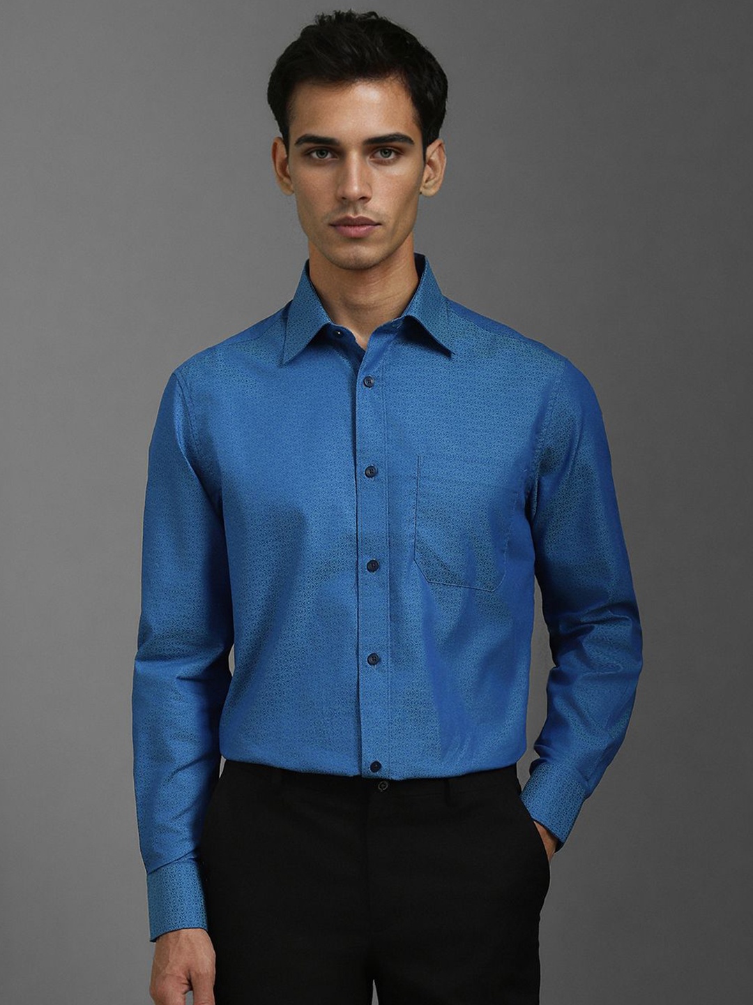 

Louis Philippe Men Opaque Printed Formal Shirt, Blue
