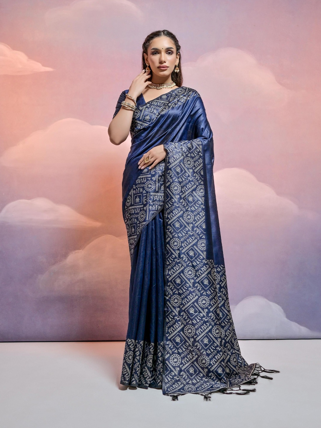 

Divyadham Textiles Pure Silk Banarasi Saree, Navy blue