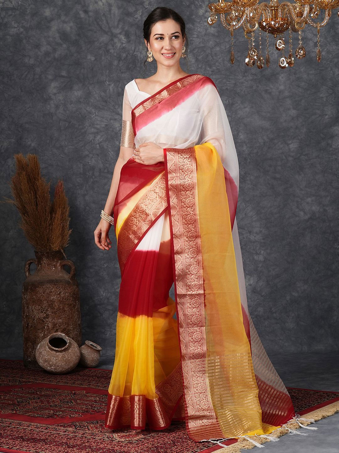 

DIVASTRI Colourblocked Zari Organza Saree, Yellow