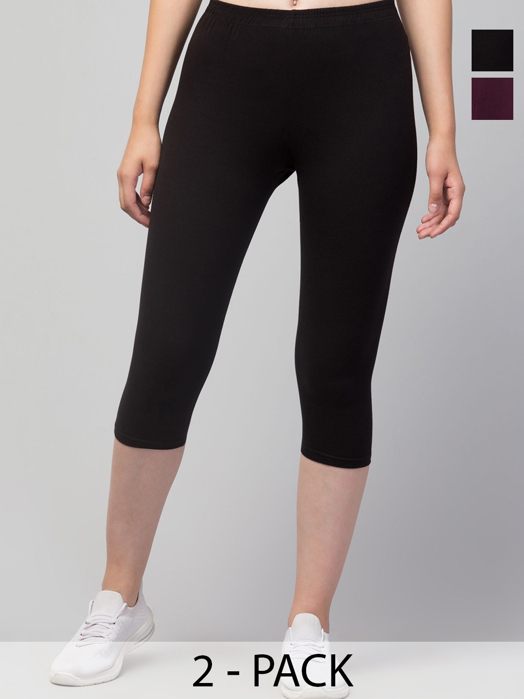 

UllasPemium Women Skinny Fit Capris, Black