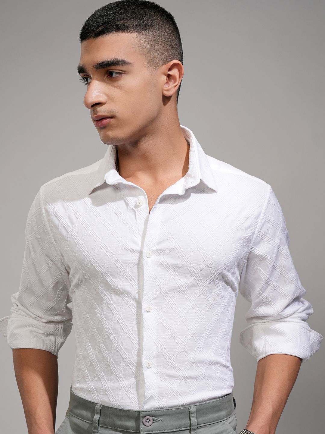 

HIGHLANDER Men Comfort Slim Fit Opaque Casual Shirt, White