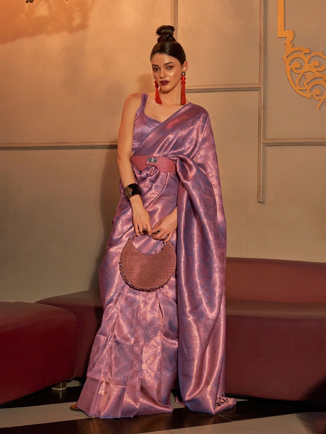 

PEENGAX Woven Design Zari Pure Silk Banarasi Saree, Violet
