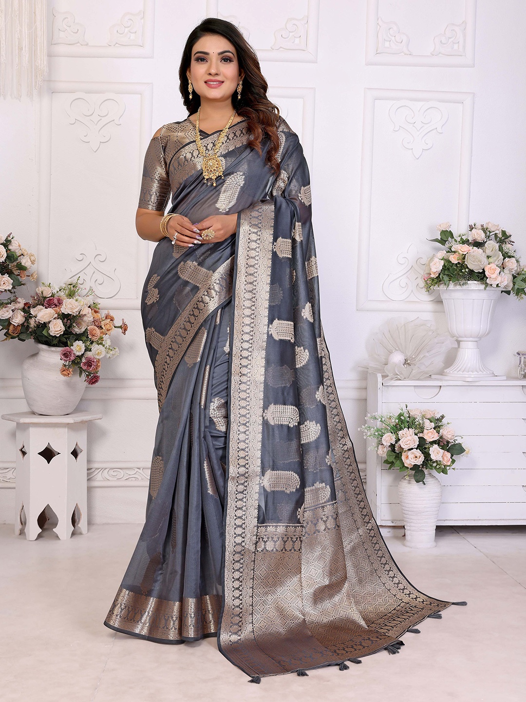 

HEER FASHION Woven Design Zari Organza Banarasi Saree, Grey