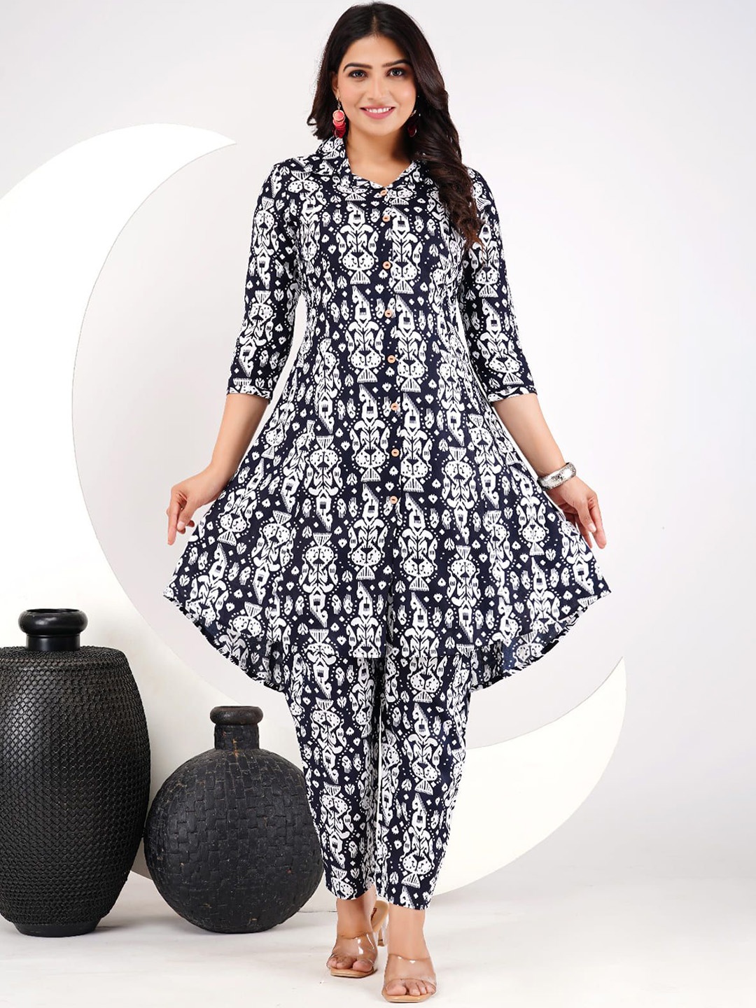 

Pairs4U Printed Shirt collar Neck Top With Trousers Co-Ords, Black