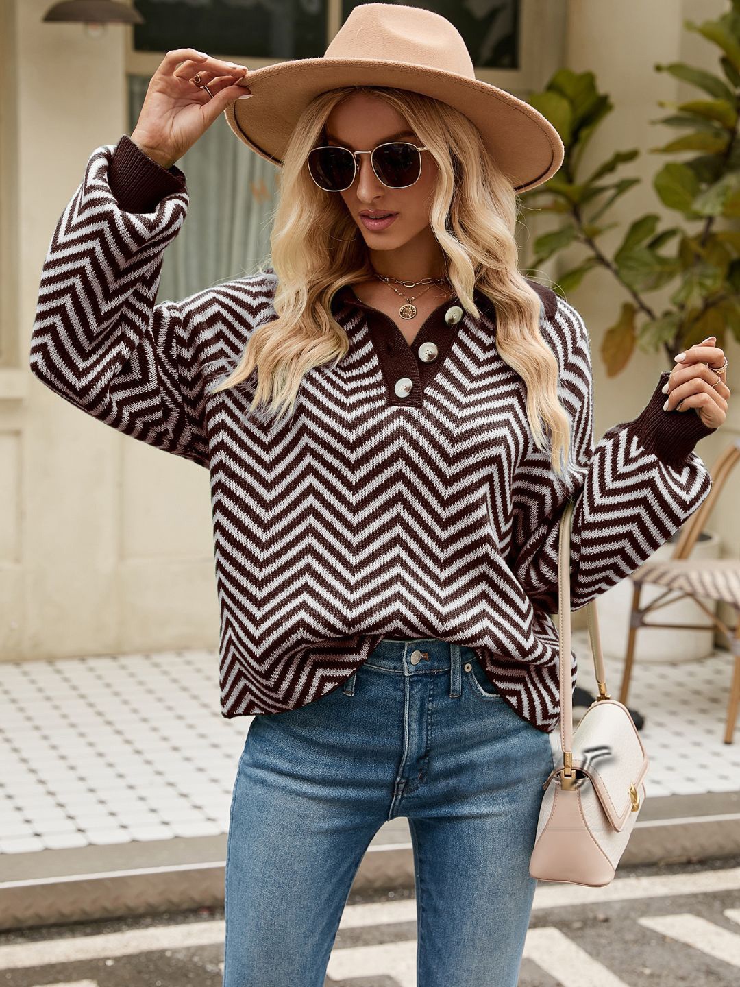 

Oh Rare Women Pullover, Coffee brown