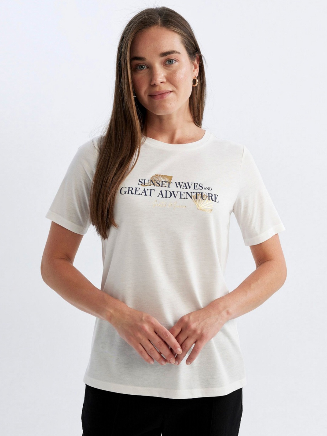 

DeFacto Women Typography Printed Extended Sleeves T-shirt, Na