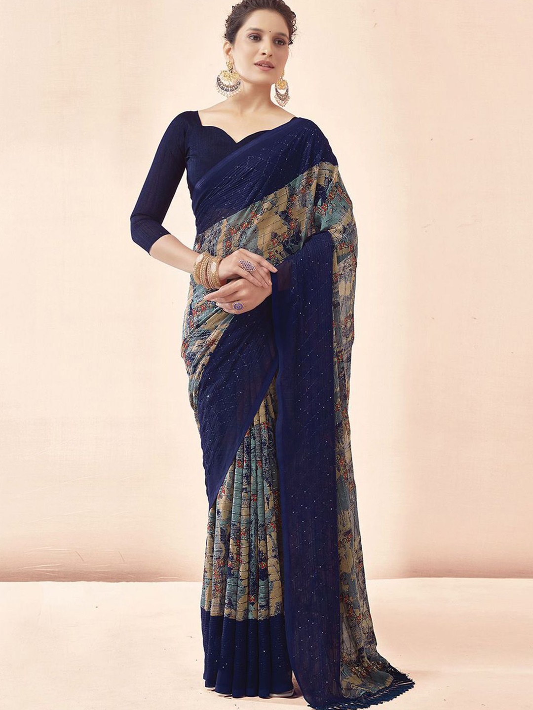 

DIVASTRI Sequinned Pure Georgette Saree, Navy blue