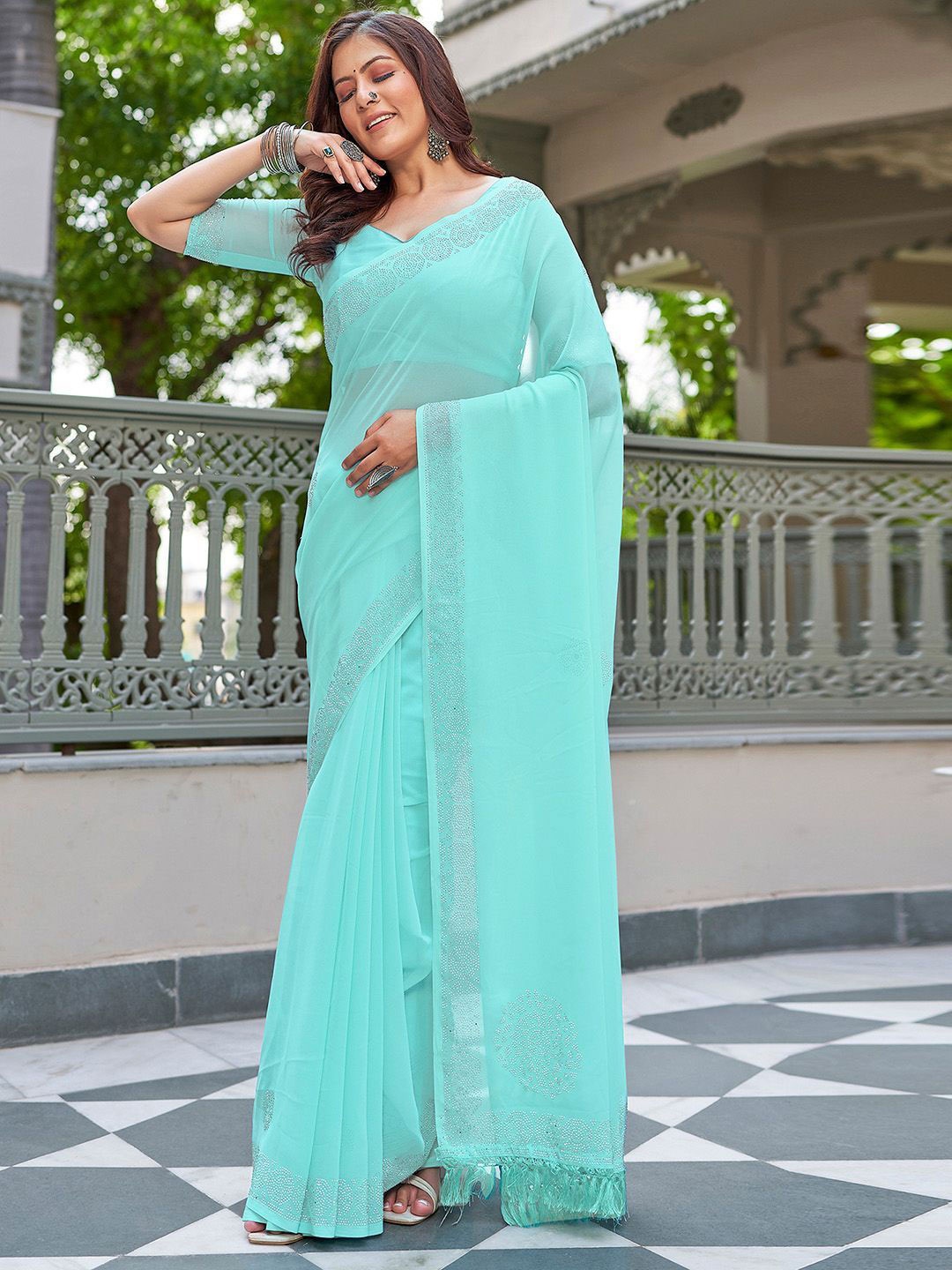 

DIVASTRI Beads and Stones Pure Georgette Saree, Turquoise blue