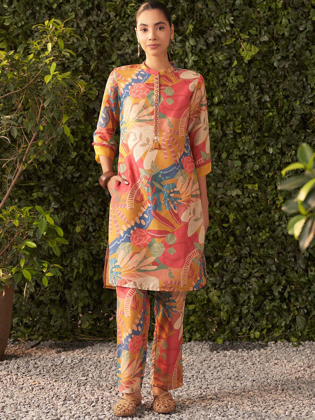 

Lakshita Women Mustard Printed Muslin Co-Ords