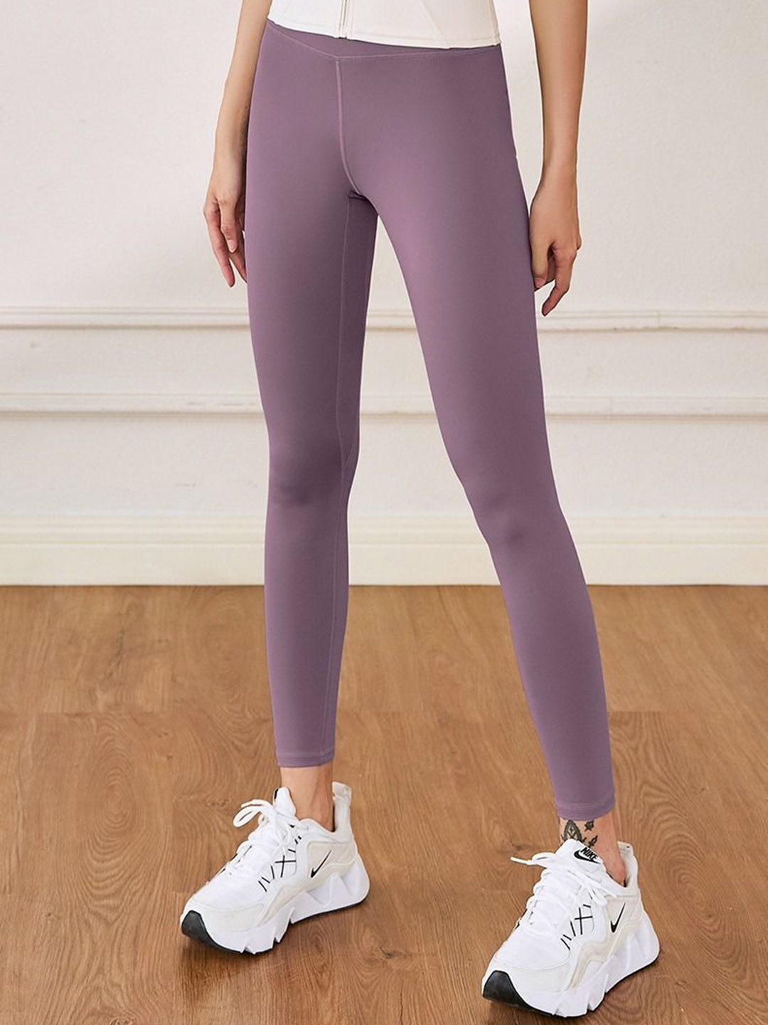 

HRX High Rise Ankle Length Yoga Tights, Purple
