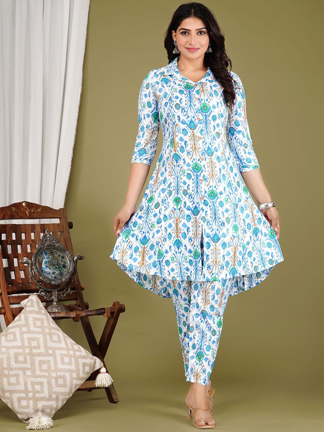 

Pairs4U Printed Kurta With Trousers Co-Ords, Blue