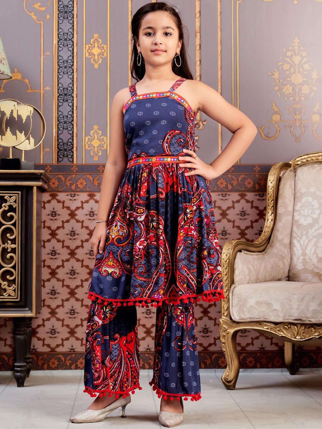 

Aarika Girls Paisley Printed Regular Kurta with Palazzos, Navy blue