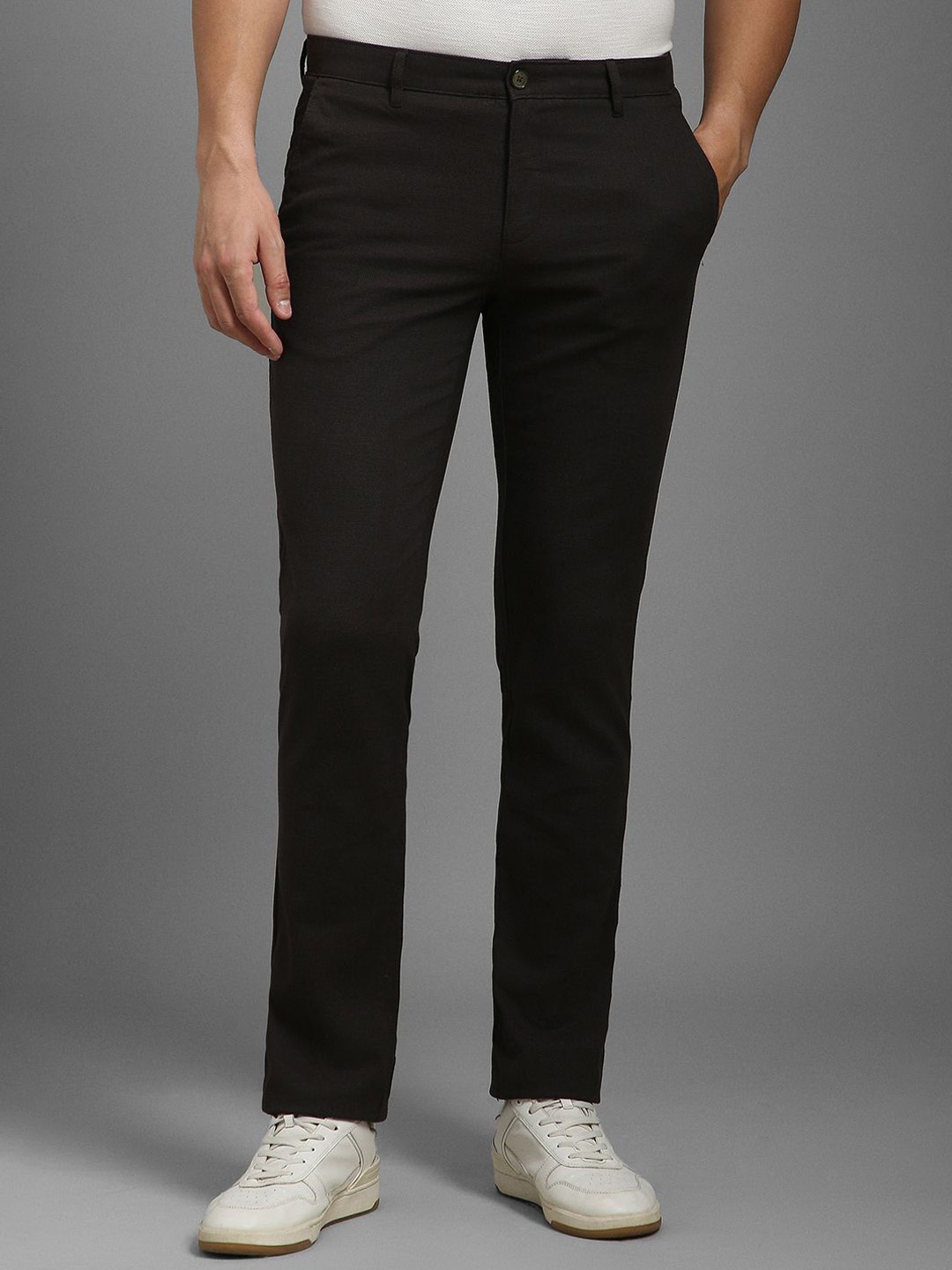 

Louis Philippe Sport Men Slim Fit Trousers, Brown