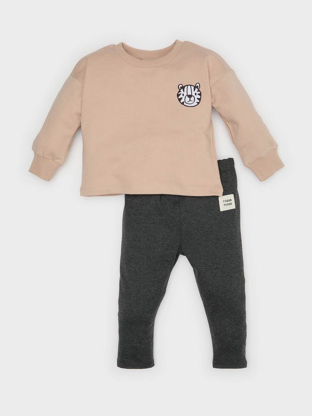 

DeFacto Boys Printed T-shirt, Beige