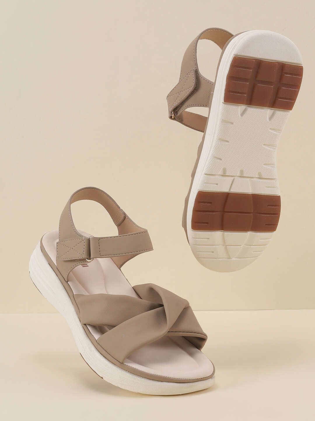 

Mochi Platform Sandals, Beige