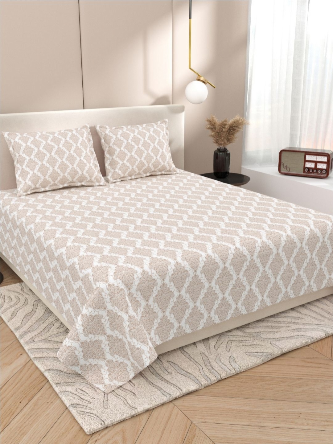 

Myntra Elegant Homes Brown & White Ethnic Motifs 220 TC King Bedsheet with 2 Pillow Covers