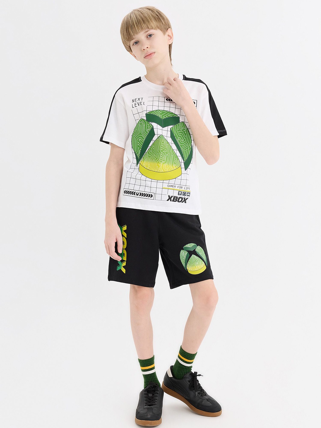 

DeFacto Boys Printed T-shirt with Shorts, White