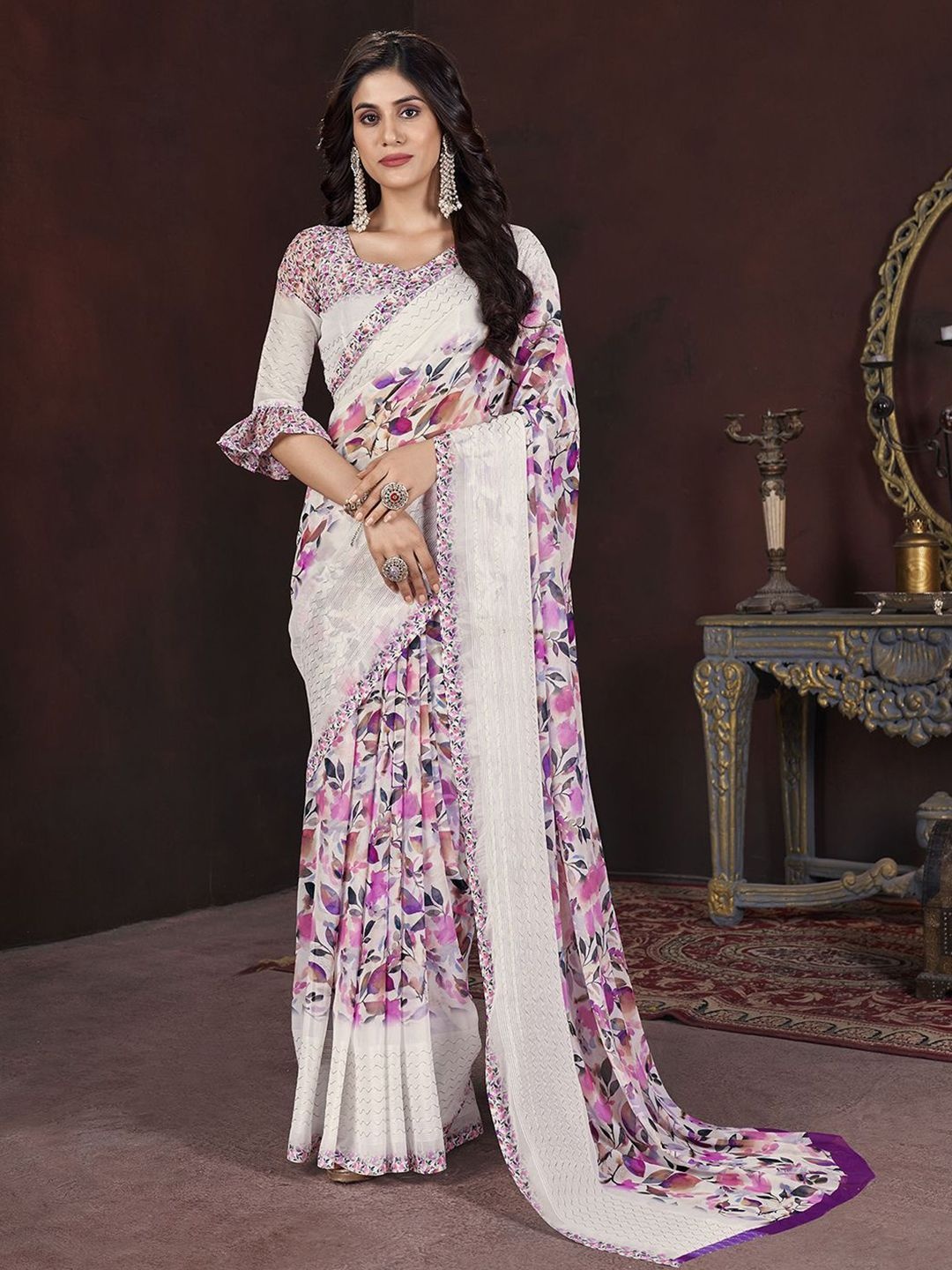 

DIVASTRI Floral Pure Georgette Saree, White