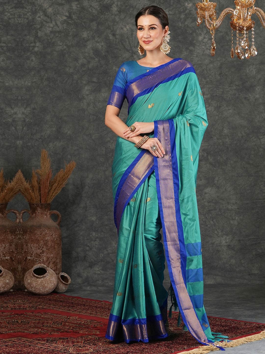 

DIVASTRI Ethnic Motifs Zari Silk Blend Banarasi Saree, Turquoise blue