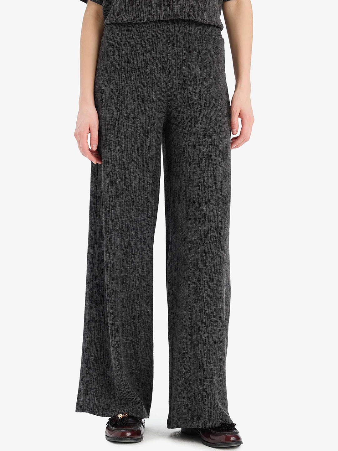 

DeFacto Women Trousers, Na