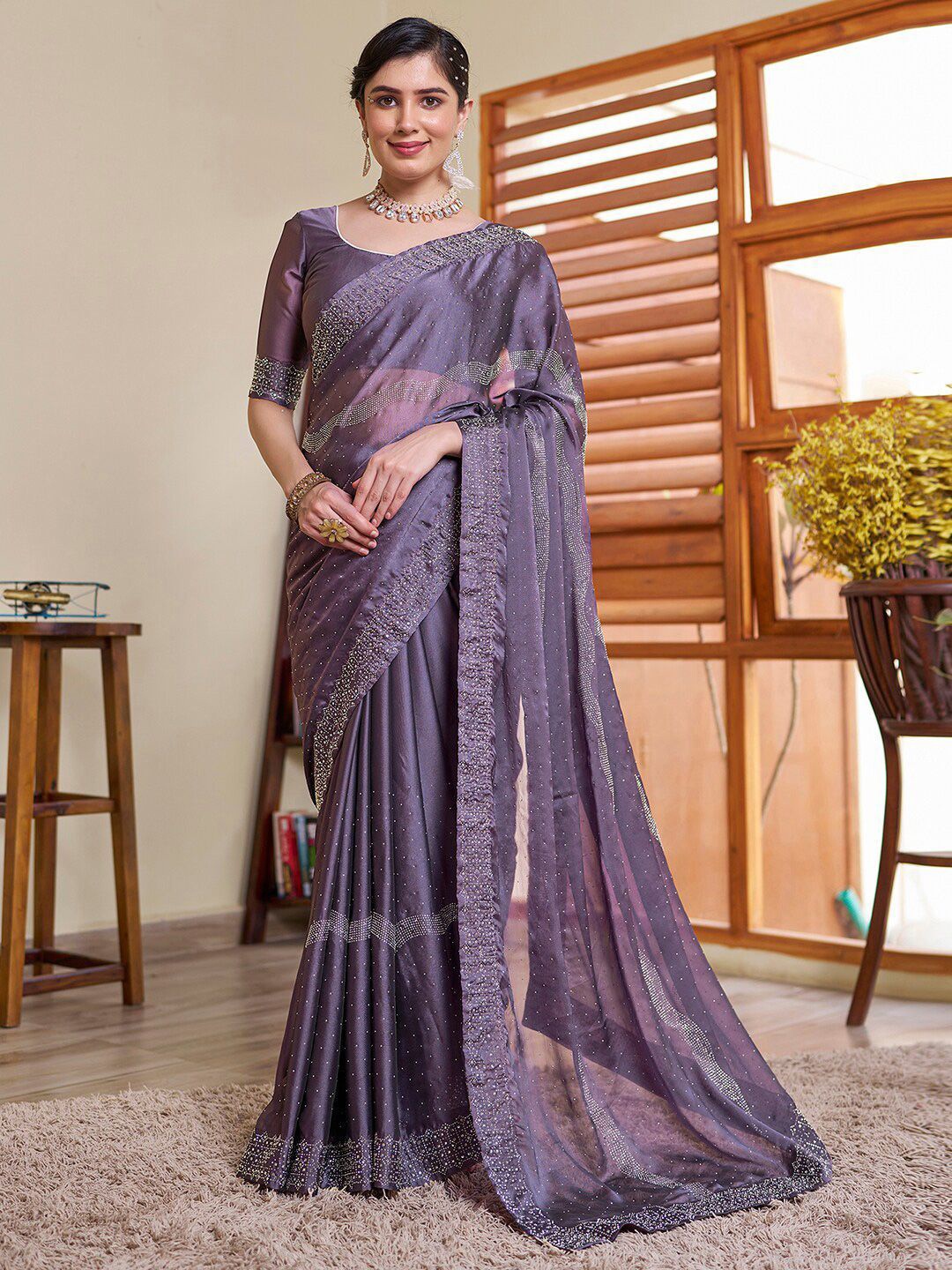 

DIVASTRI Embellished Beads and Stones Pure Georgette Designer Saree, Mauve