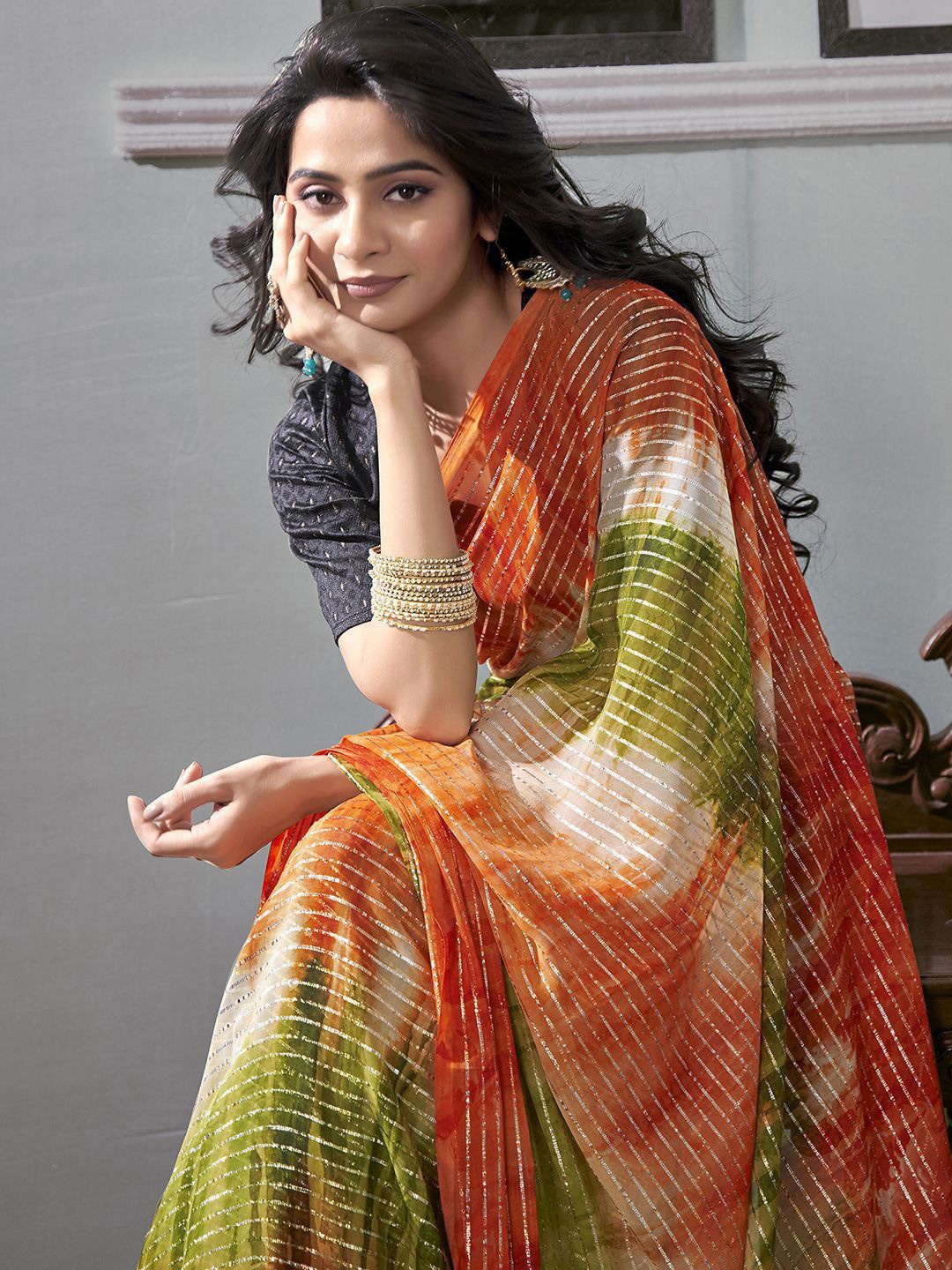 

DIVASTRI Ombre Zari Pure Georgette Ready to Wear Saree, Green