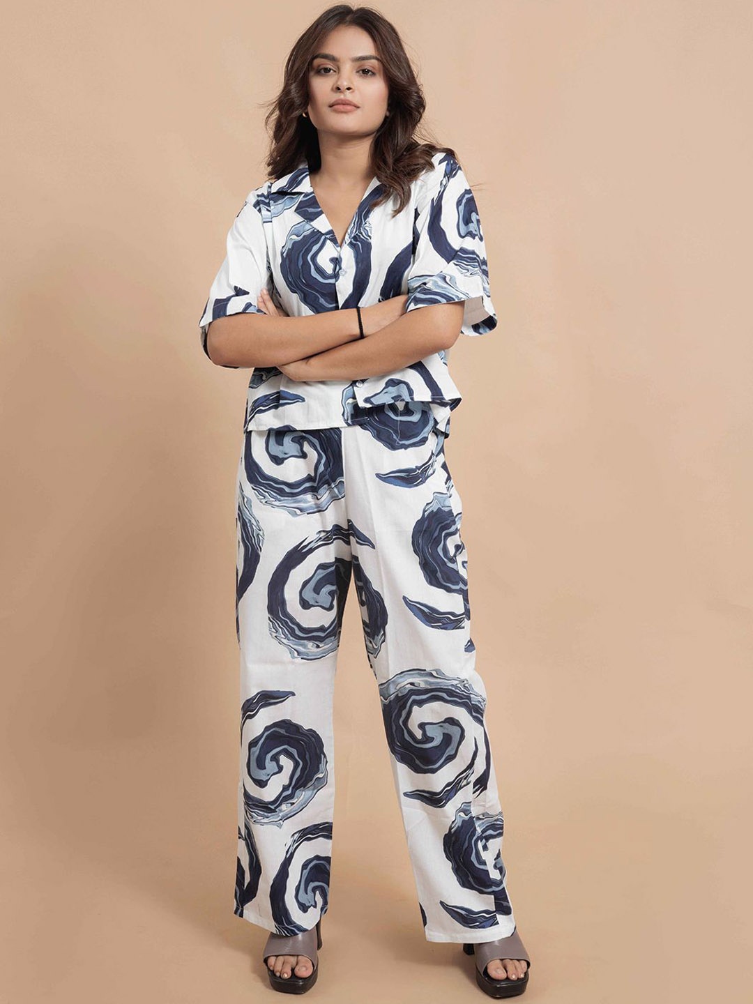 

SHINISHA Printed Shirt Collar Neck Shirt With Trousers Co-Ords, Blue