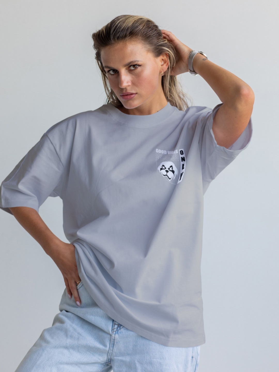 

Moda Rapido Women Typography Applique T-shirt, Grey