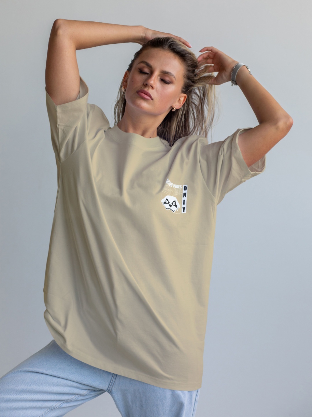 

Moda Rapido Women Typography Applique T-shirt, Beige