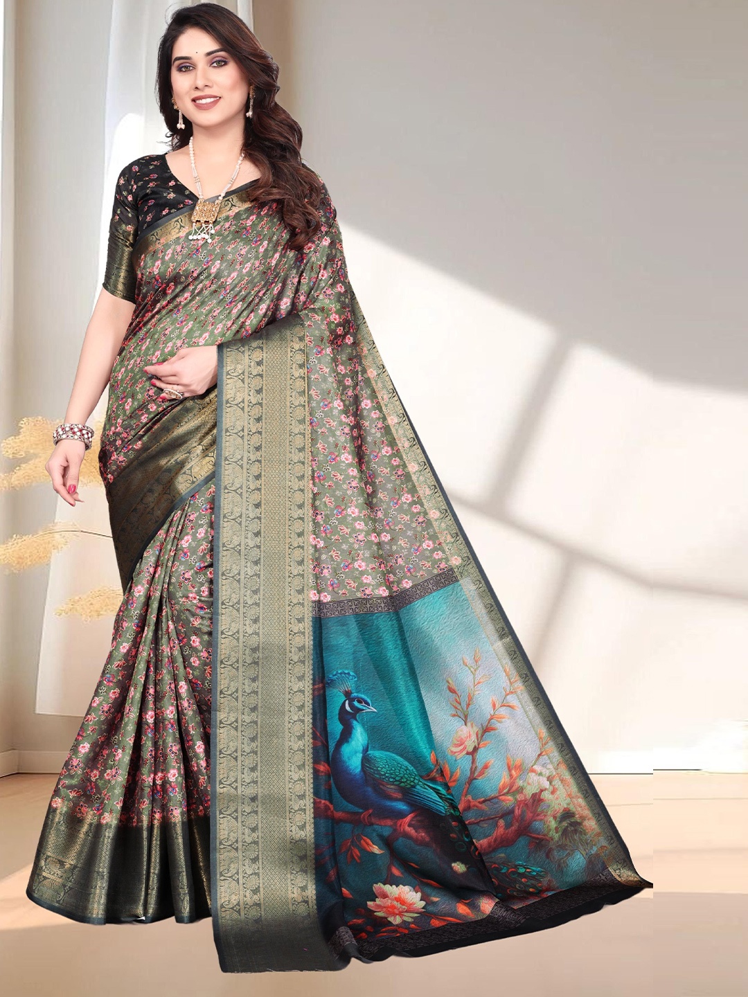 

SUPERLAXMI Floral Zari Silk Blend Saree, Green