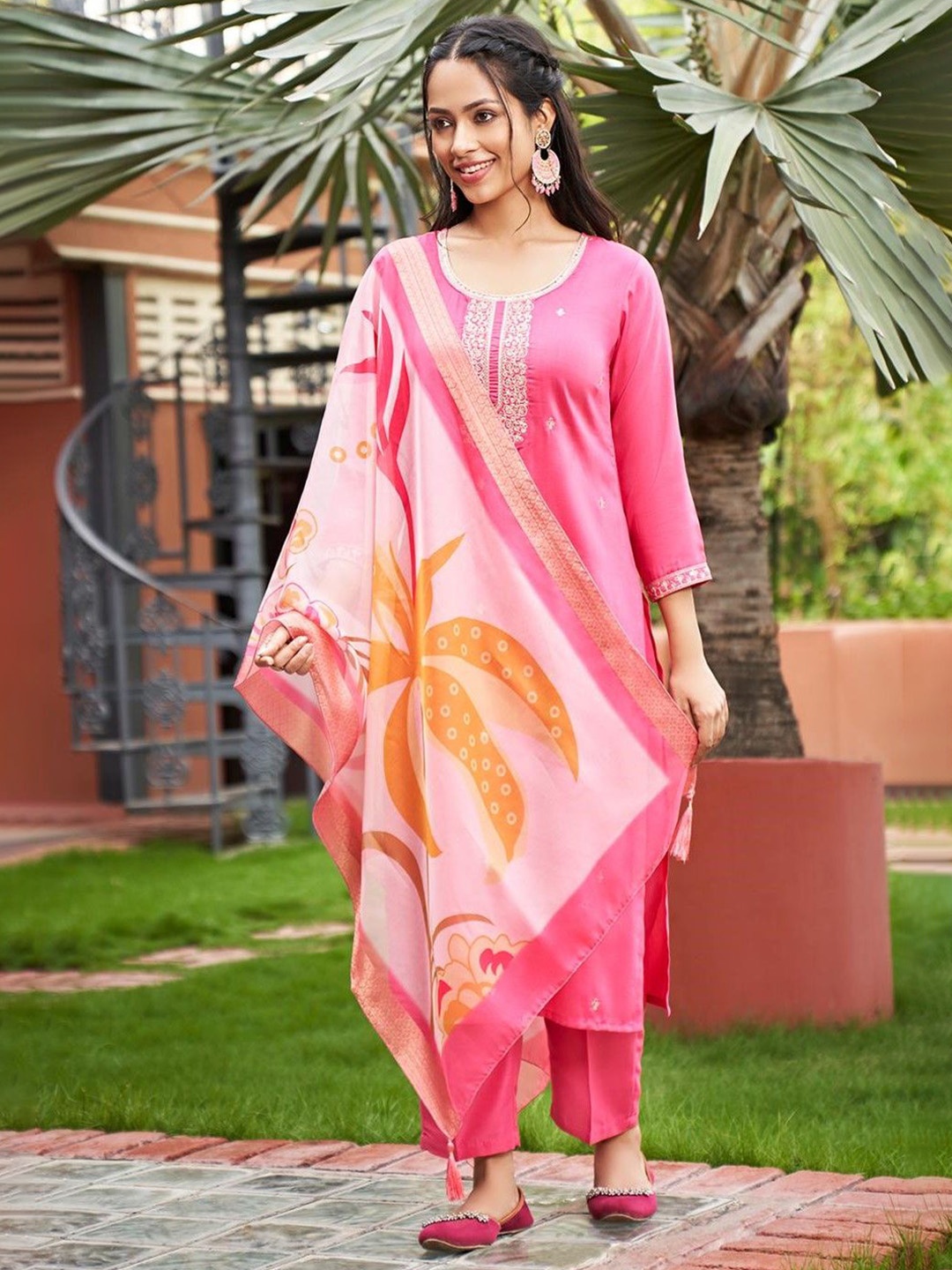 

Colors of Earth Women Embroidered Regular Kurta with Trousers & With Dupatta, Pink