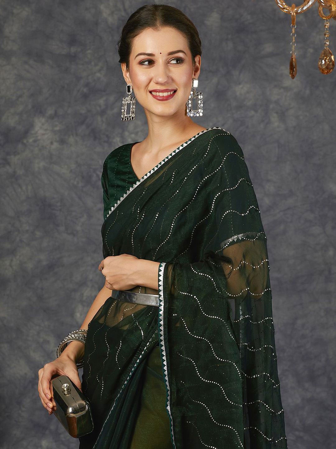 

DIVASTRI Embellished Gotta Patti Pure Chiffon Saree, Green