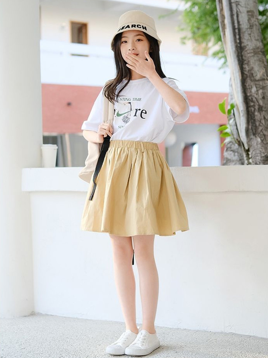 

LULU & SKY Girls Printed T-shirt with Skirt, White