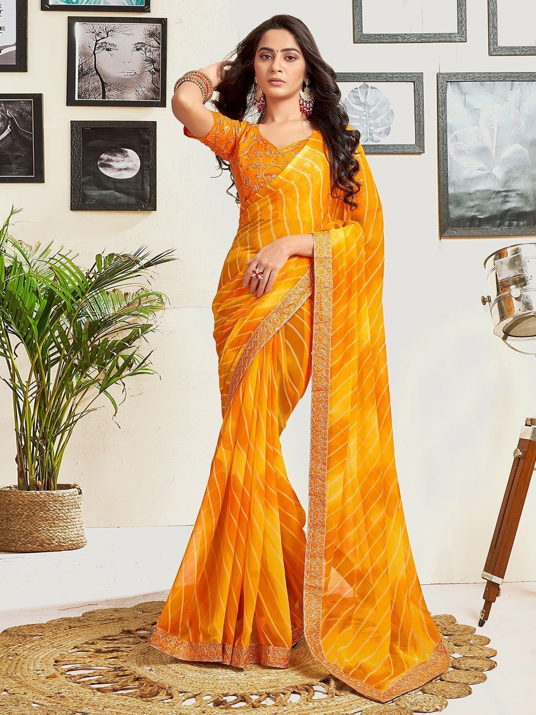 

DIVASTRI Leheriya Embroidered Pure Georgette Bandhani Saree, Yellow