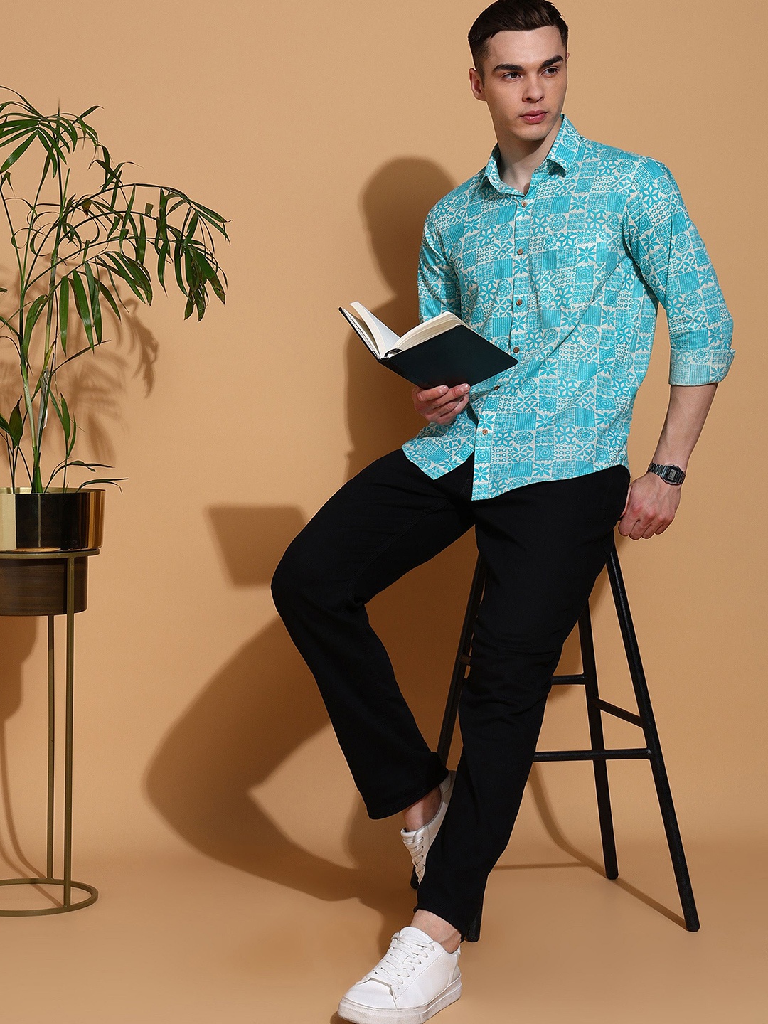 

Anouk Men Slim Fit Floral Opaque Printed Casual Shirt, Blue